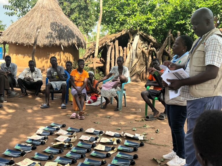 APPCOug_farmergroup2_lamwo2